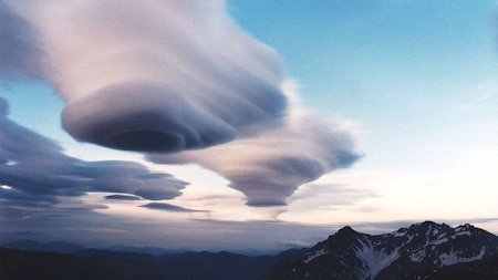 Lenticular clouds