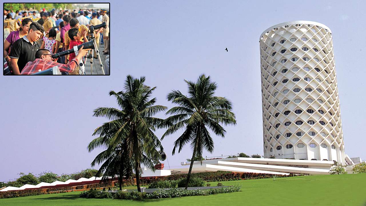 Students Become Friends With Science At Nehru Science Centre