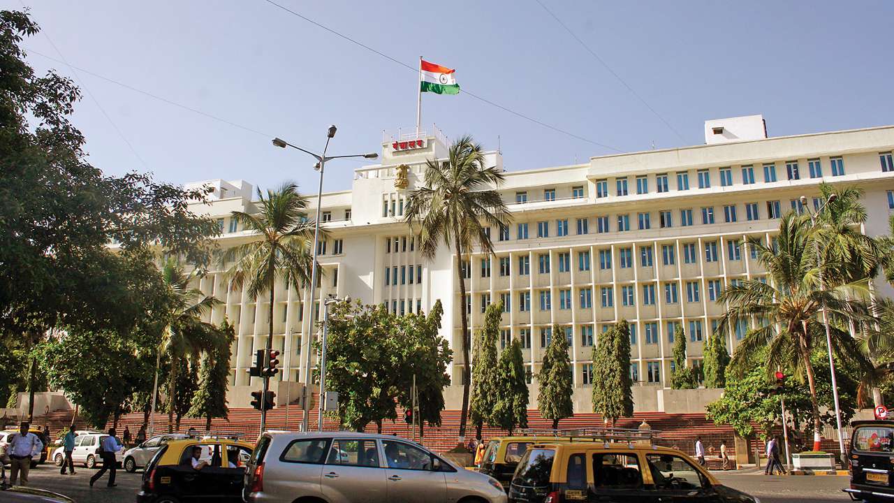 Mantralaya premises to get plastic bottle processing units
