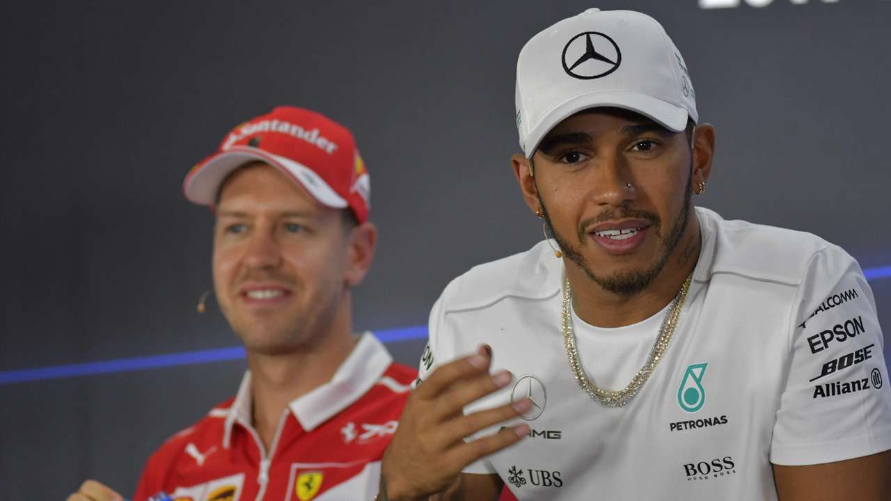 Australian Gp Lewis Hamilton Sebastian Vettel Kick Off Race For Fifth Title In Melbourne