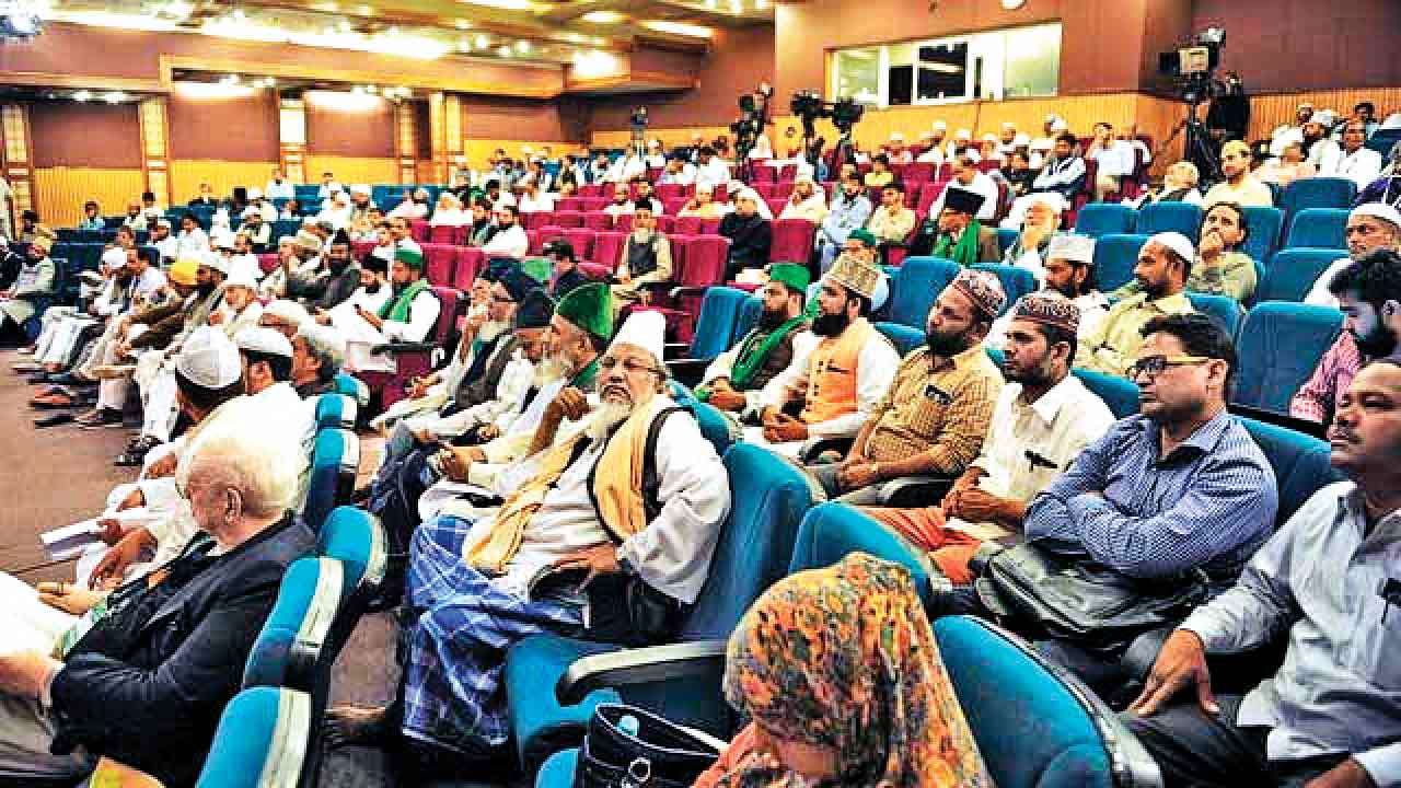 international-delegates-ministers-give-a-miss-to-world-urdu-conference