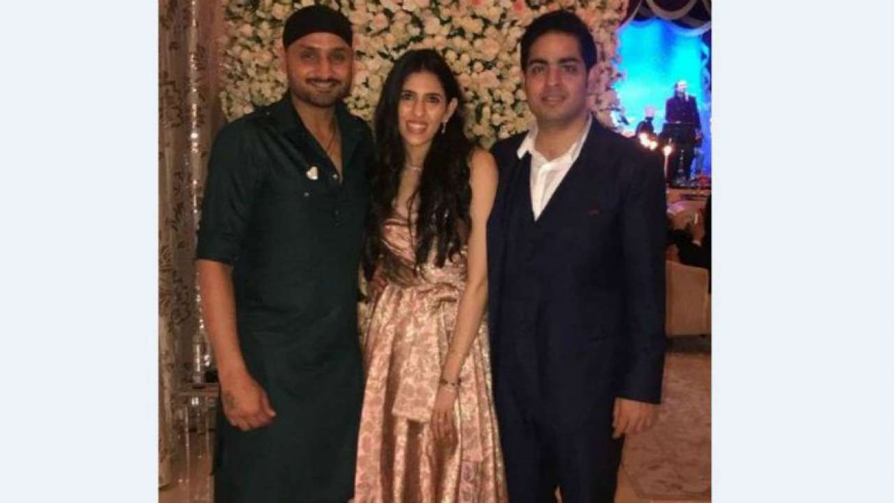 Party posers: Harbhajan Singh, Akash Ambani, Shloka Mehta