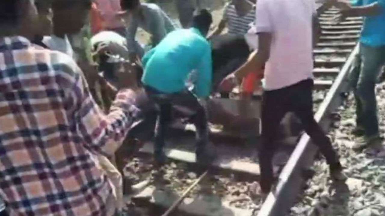 Visuals of Bharat Bandh protest from Madhya Pradesh
