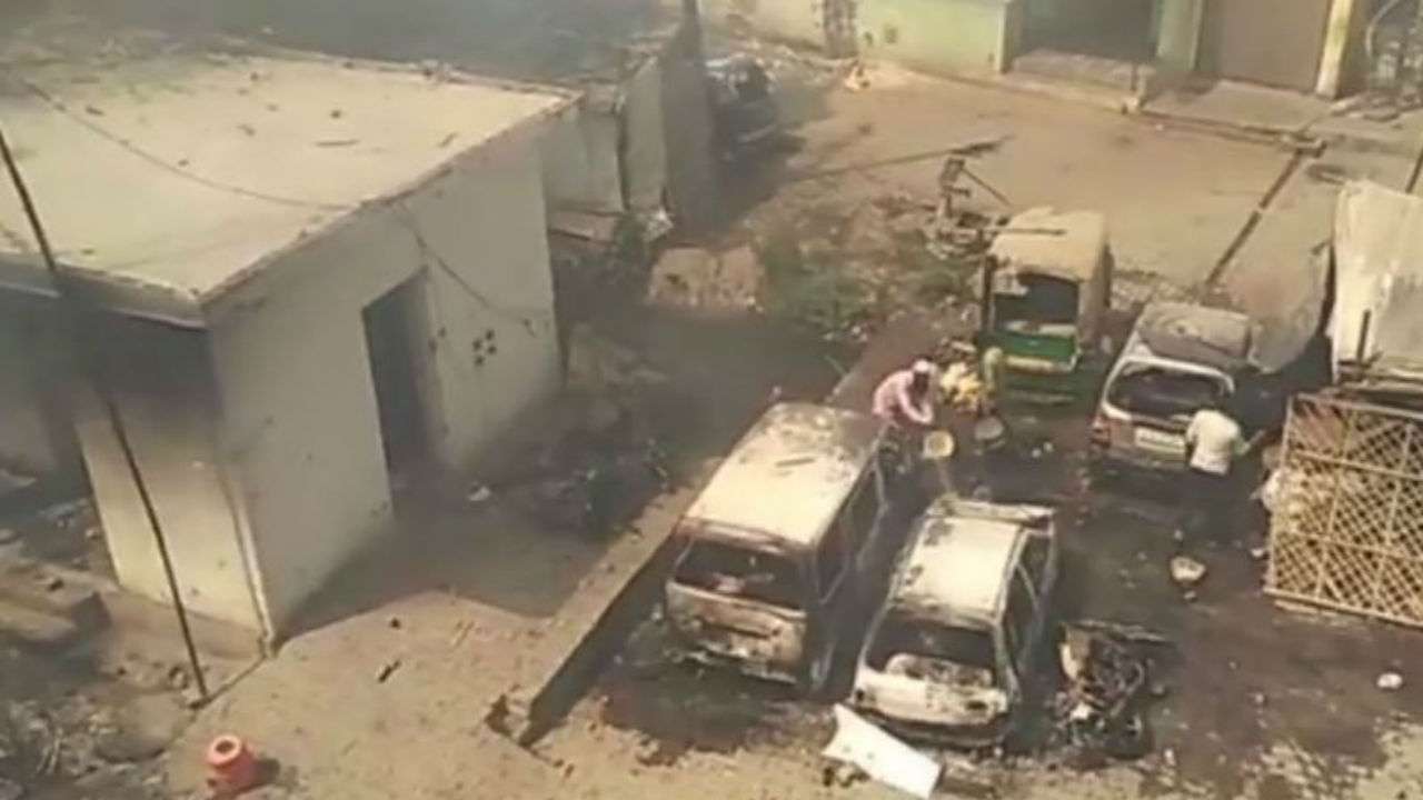 Protest turns violent in Rajasthan