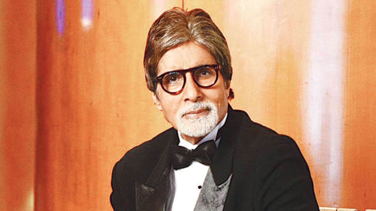 Amitabh Bachchan records song of '102 Not Out' despite 'medical procedures'