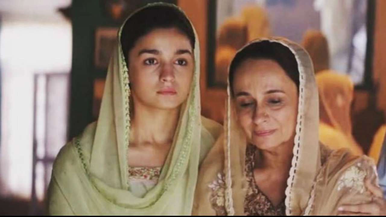 Raazi Actress Alia Bhatt Tells Soni Razdan You Re The Best Actor Mommy