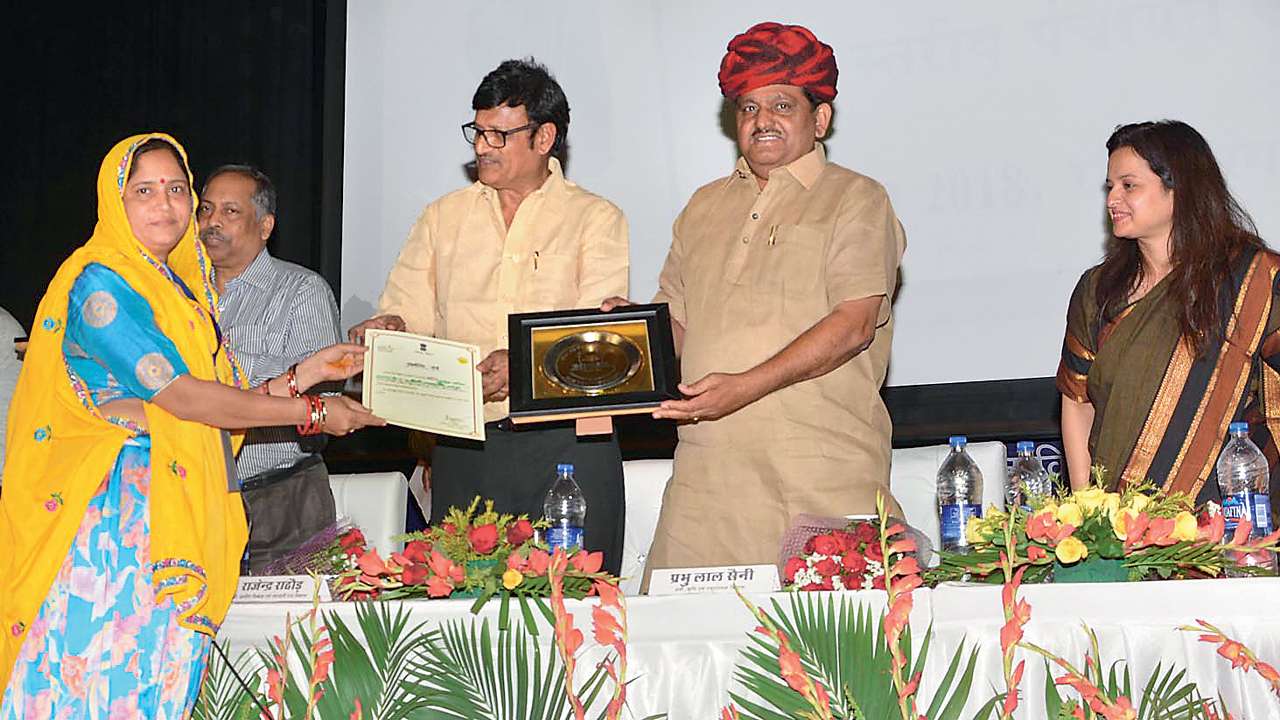 Active role of public in cleanliness is must: rajendra rathore