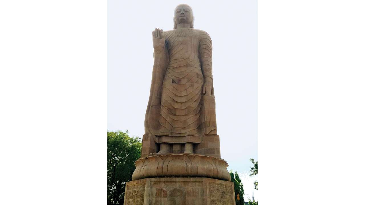 Buddha statue