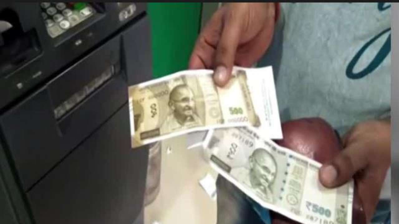 Uttar Pradesh: United Bank of India ATM dispenses fake Rs 500 notes in Bareilly 