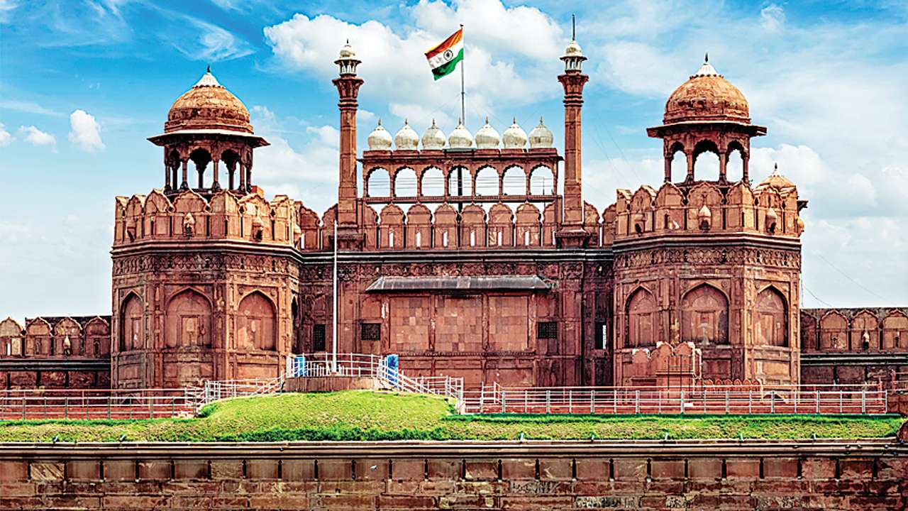 Red Fort-Dalmia row: Experts fear interference with history