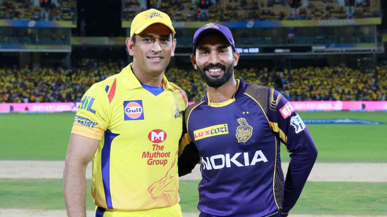 Image result for dhoni and karthik toss ipl 2019