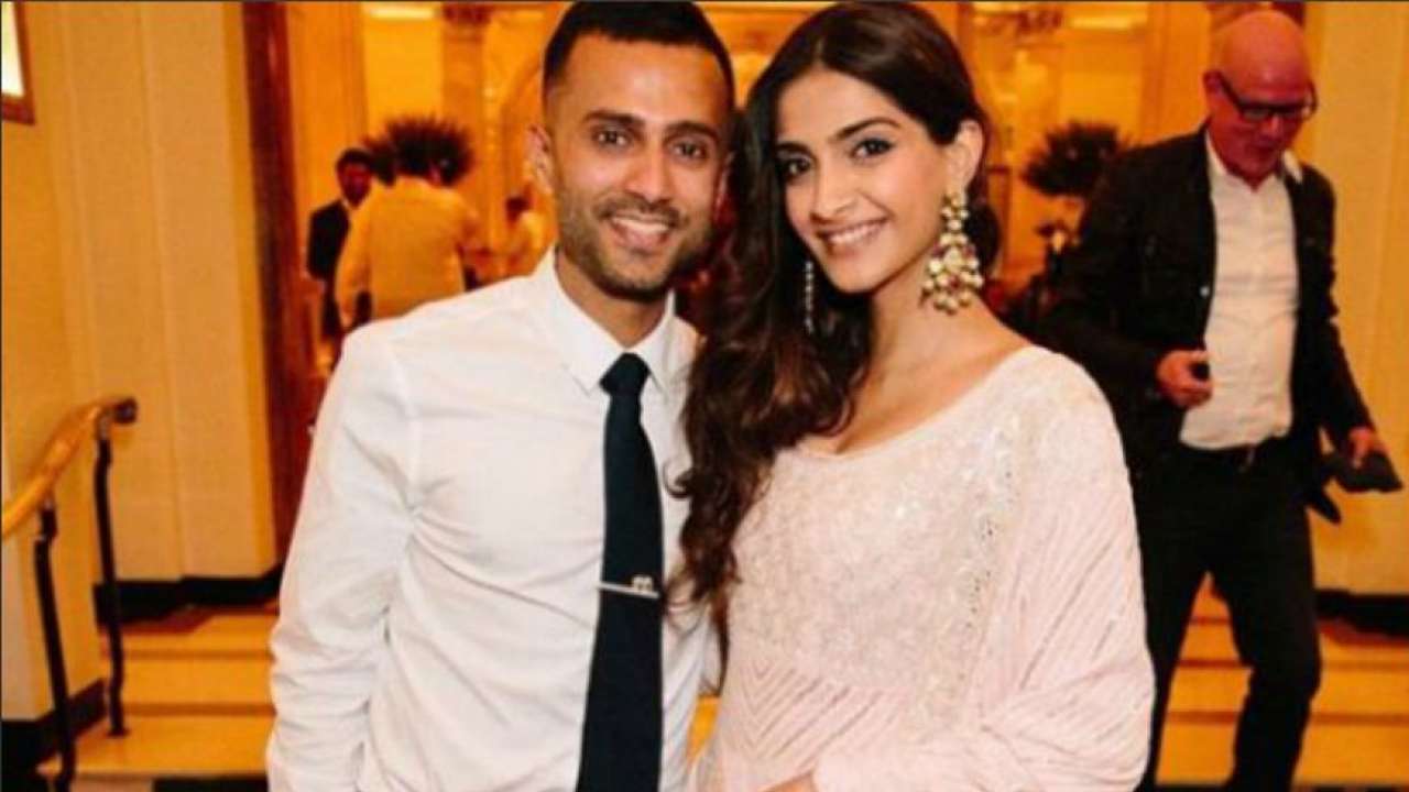 Sonam Kapoor Anand Ahuja S Honeymoon Gets Delayed Till October Here S Why Sonam kapoor and anand ahuja have finally tied the knot. sonam kapoor anand ahuja s honeymoon