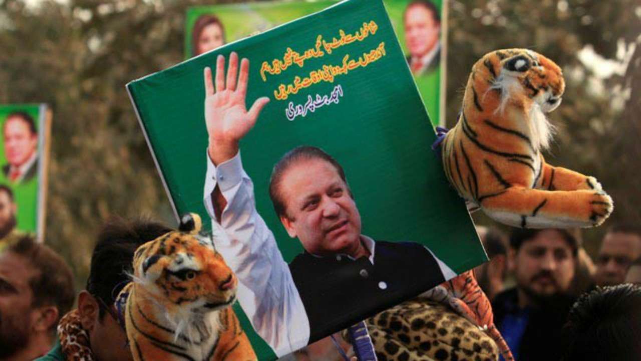 Nawaz sharif stands by remarks on mumbai attack; pak nsc rejects comments as misleading
