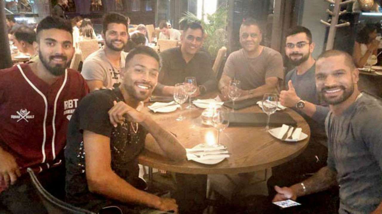 When Virat Kohli Was Embarrassed By A Waiter In Front Of His Teammates