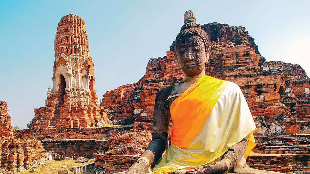 Cross-country Thai tour for Cancerians