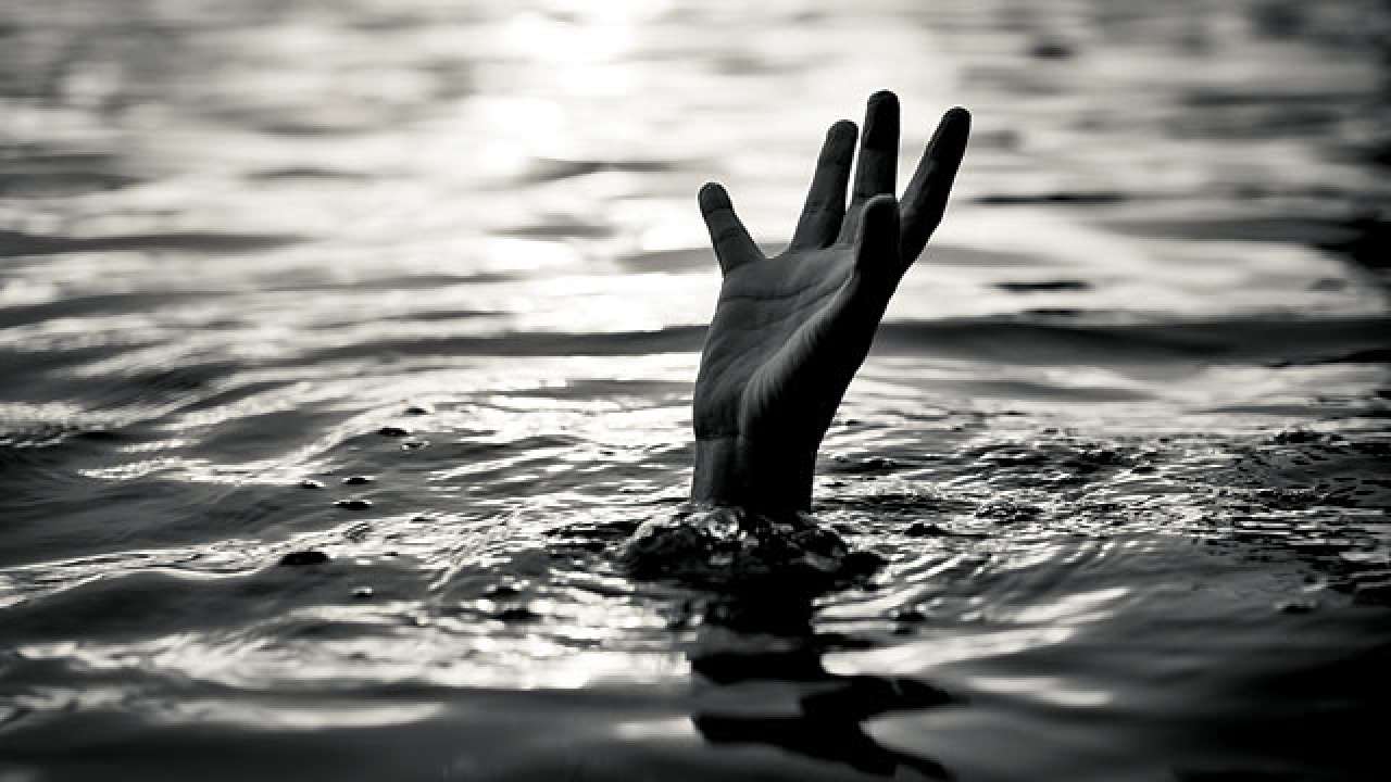 5 of Borivali family drown in sea off Ratnagiri