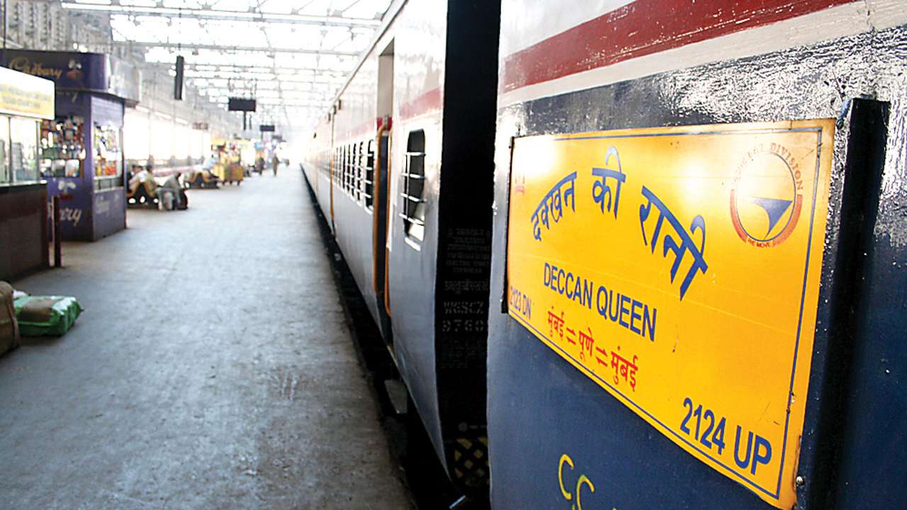 ‘We’re losing pay, tweak train timings’ Commuters