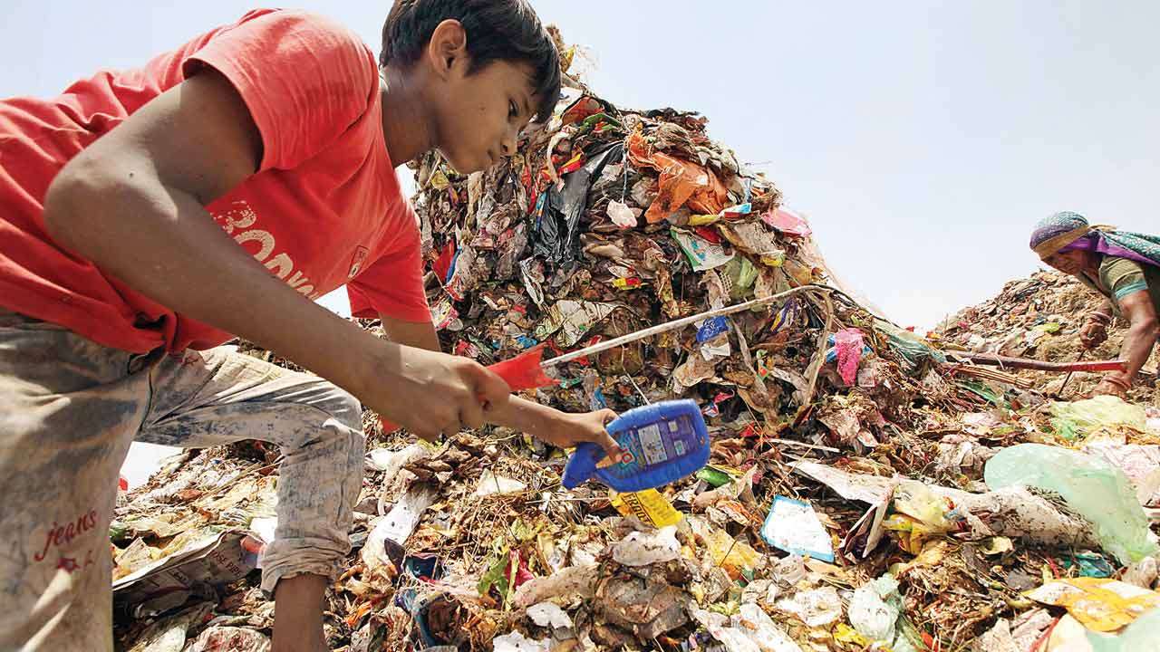 Pirana rag pickers are true warriors in battle against plastic waste AMC