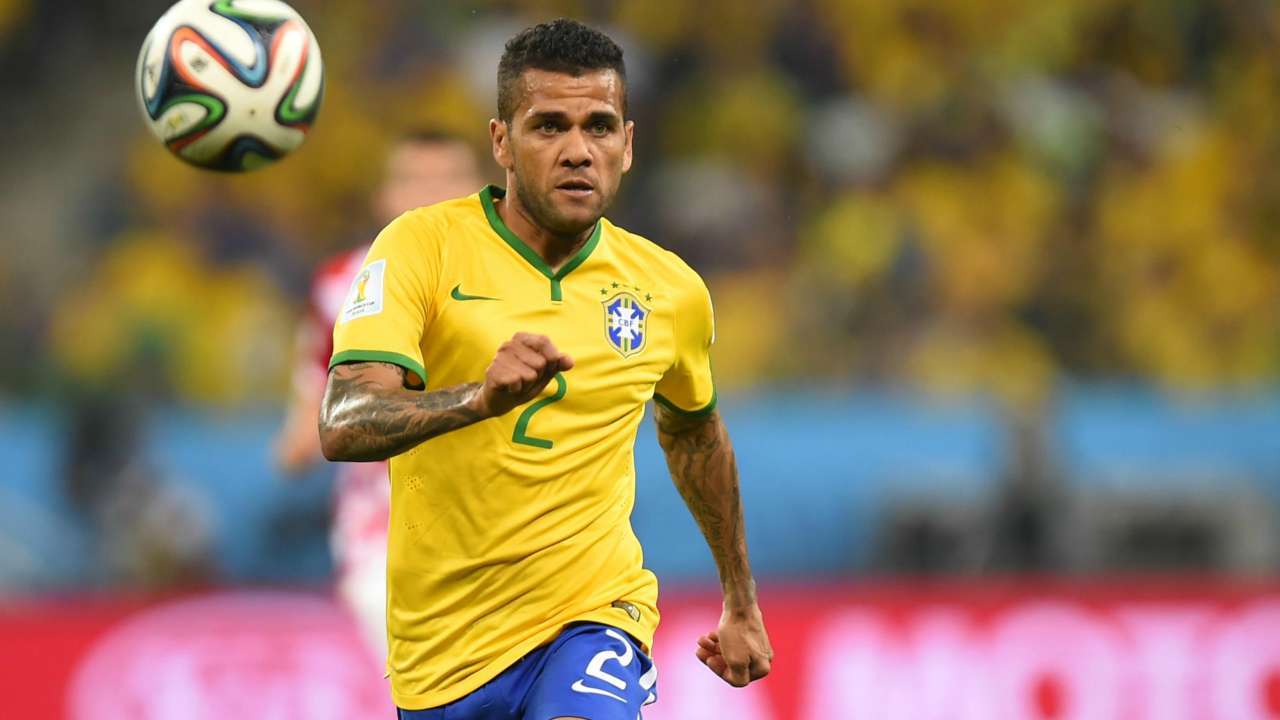 Brazil's Dani Alves undergoes knee surgery, ruled out of World Cup