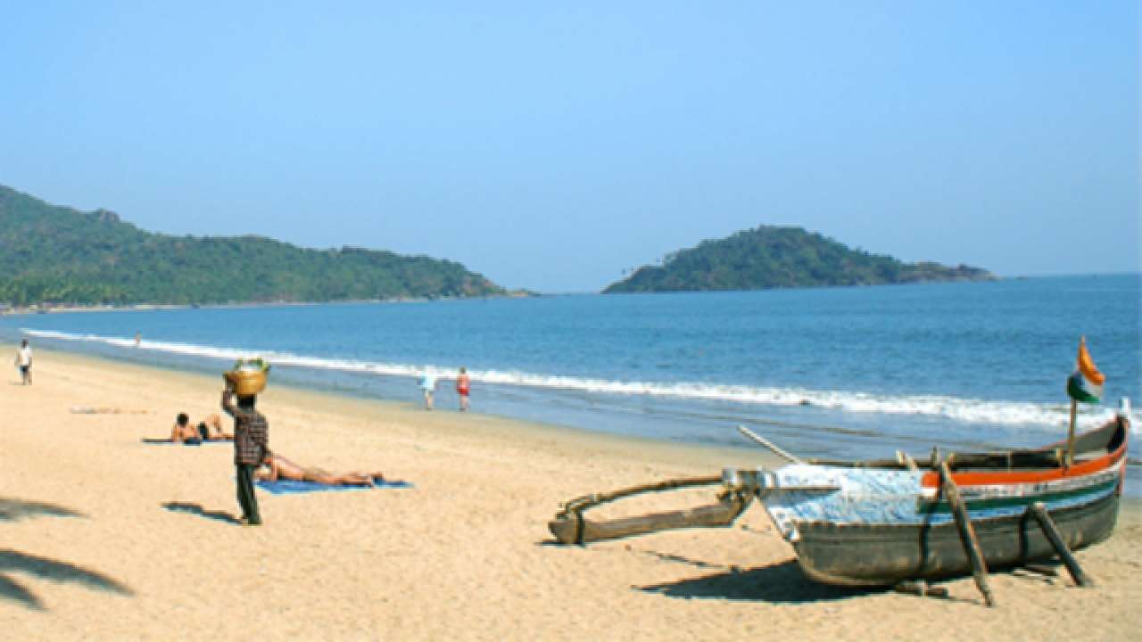 Red Flags At Goa Beaches During Monsoon To Warn People