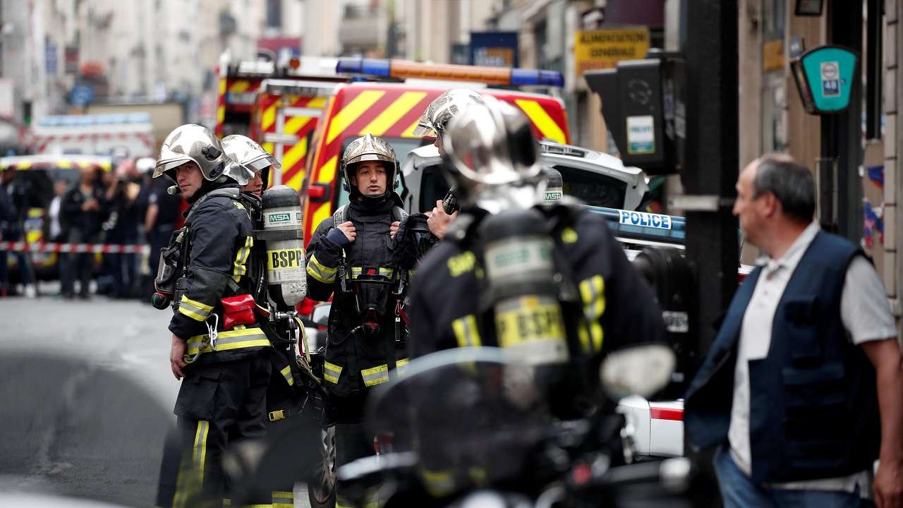 Paris Police In Hostage Taking Standoff With Armed Man