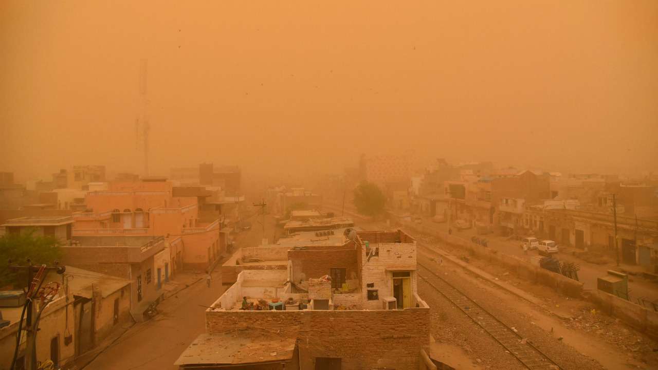 Delhi's Air Quality Beyond 'severe' Due To Dust Storm In Western India