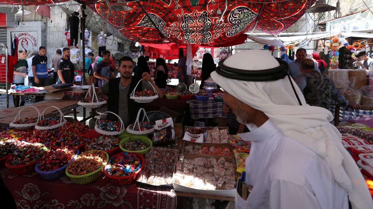 Eid ul-Fitr 2018: In Gaza, unpaid government salaries 