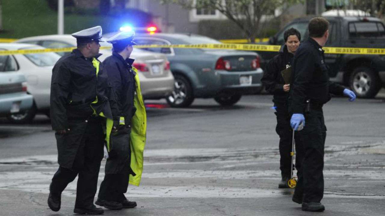 Second police officer dies after shooting in Kansas