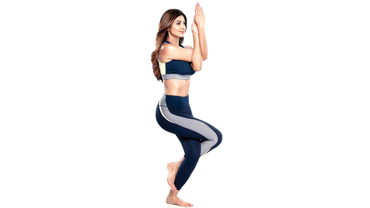 Pawanmuktasana | Shilpa Shetty Kundra | Yoga | The Art Of Balance - YouTube