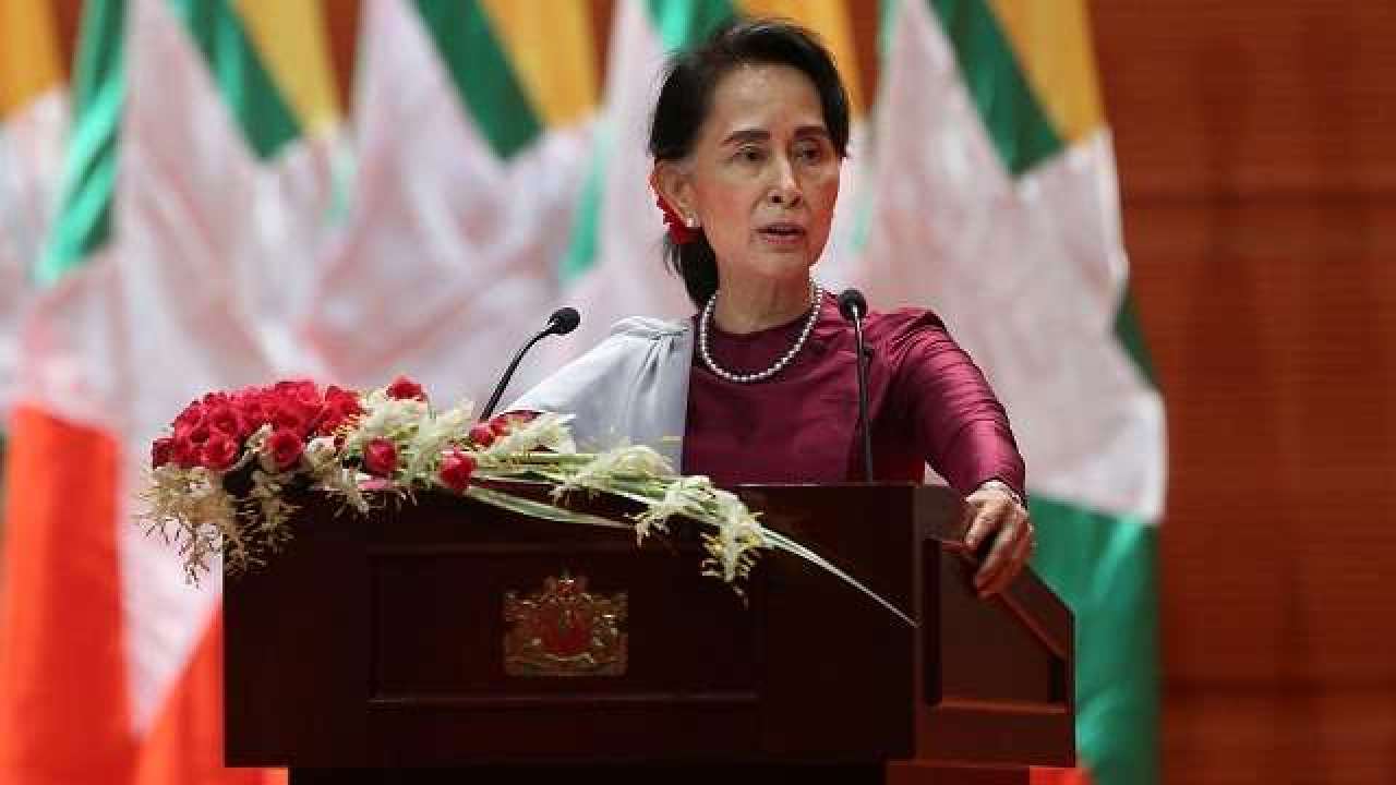 Aung San Suu Kyi blames 'hate narratives' from abroad for Rohingya conflict