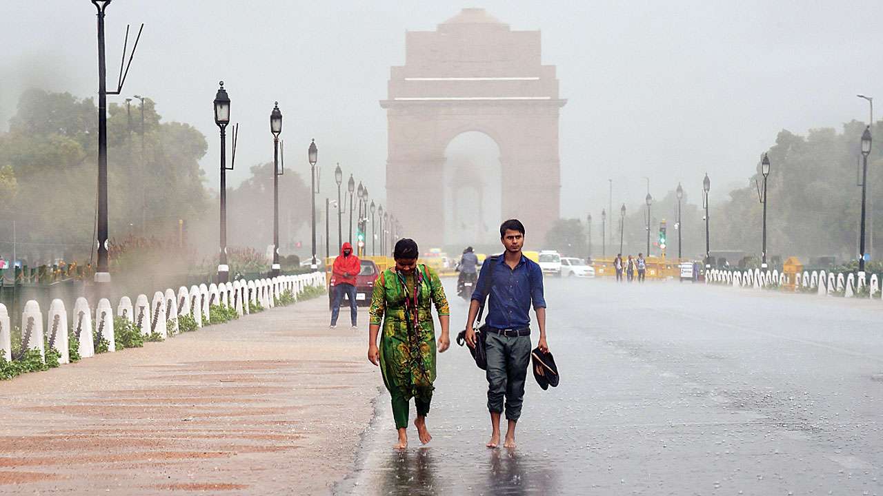 Sudden downpour brings relief from humidity in National Capital