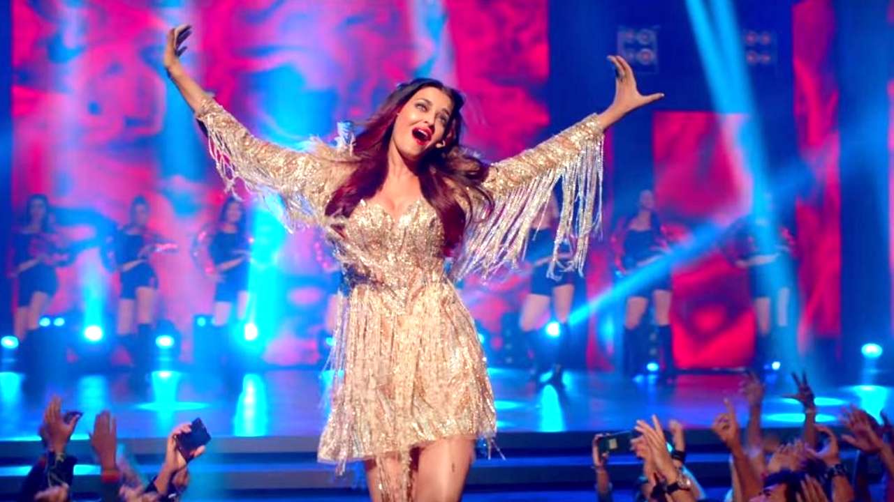 Fanney Khan Trailer Twitter Can T Seem To Get Enough Of Baby Singh Aishwarya Rai Bachchan pʰənneː xaːn) is a 2018 indian hindi language musical comedy film written and directed by debutant atul manjrekar.