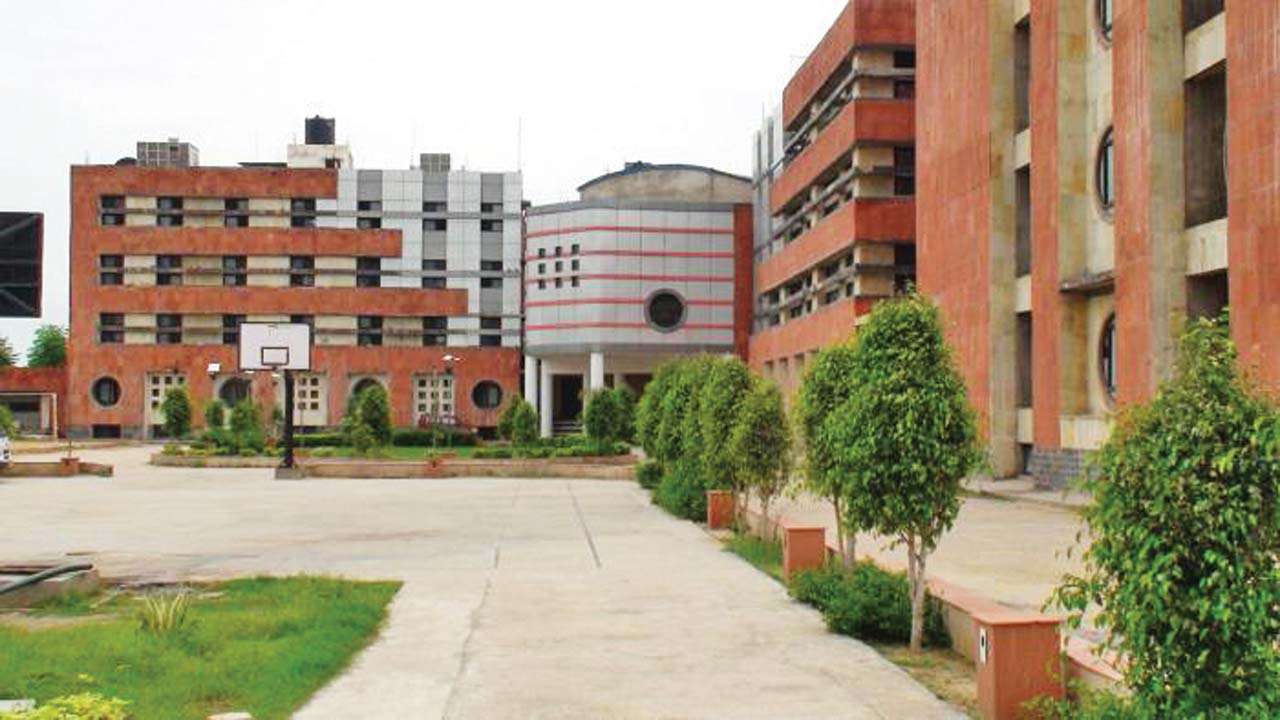 Now, Jawaharlal Nehru University Makes Attendance Compulsory For Teachers