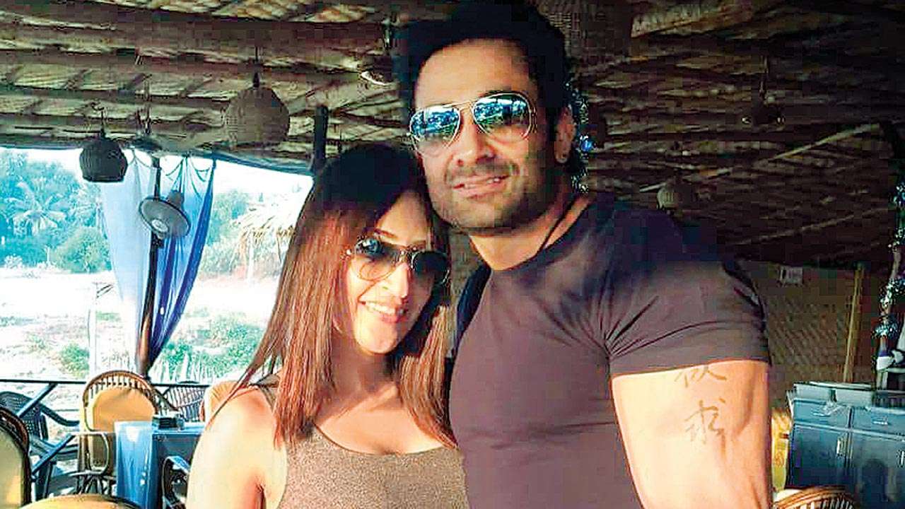 Lufthansa Flight Attendant Suicide Husband Arrested