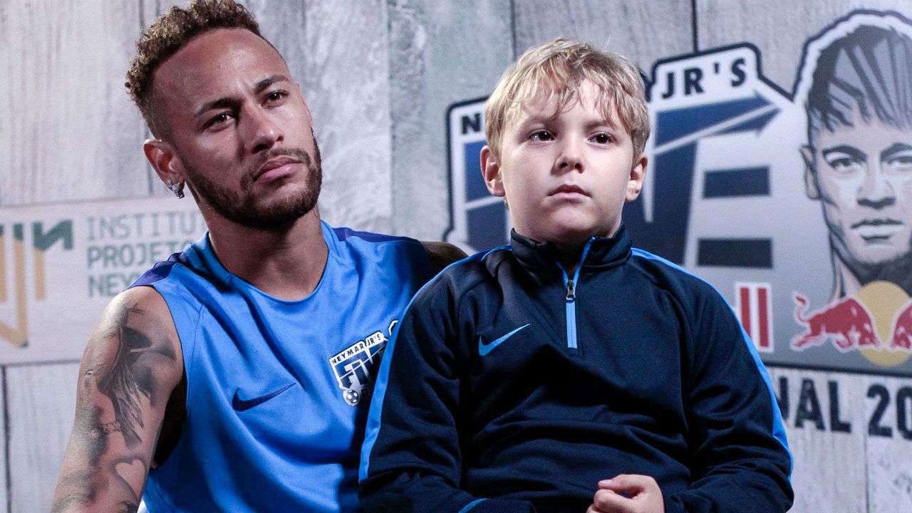 how old is neymar's son