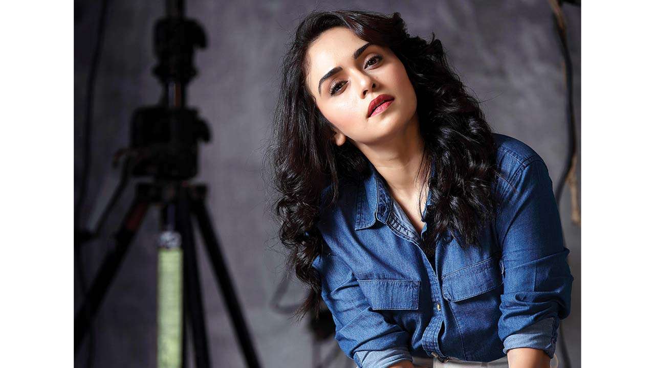 Image result for Amruta Khanvilkar