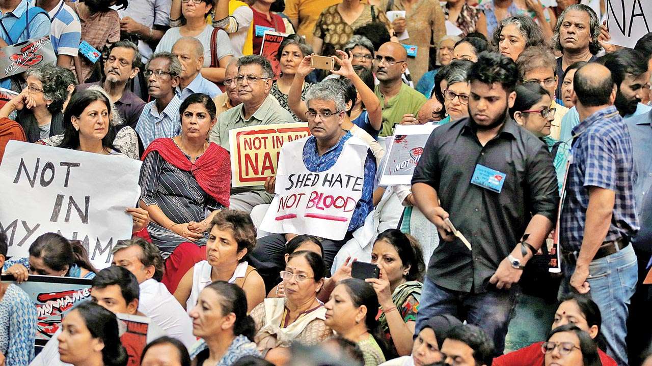 Govt has to cap message forwards to stop fake news
