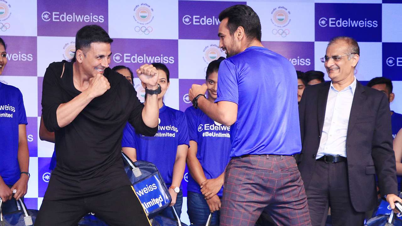 Akshay Kumar and Mandeep Jangra