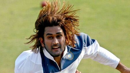 2005 - Dhoni's hair, an instant hit