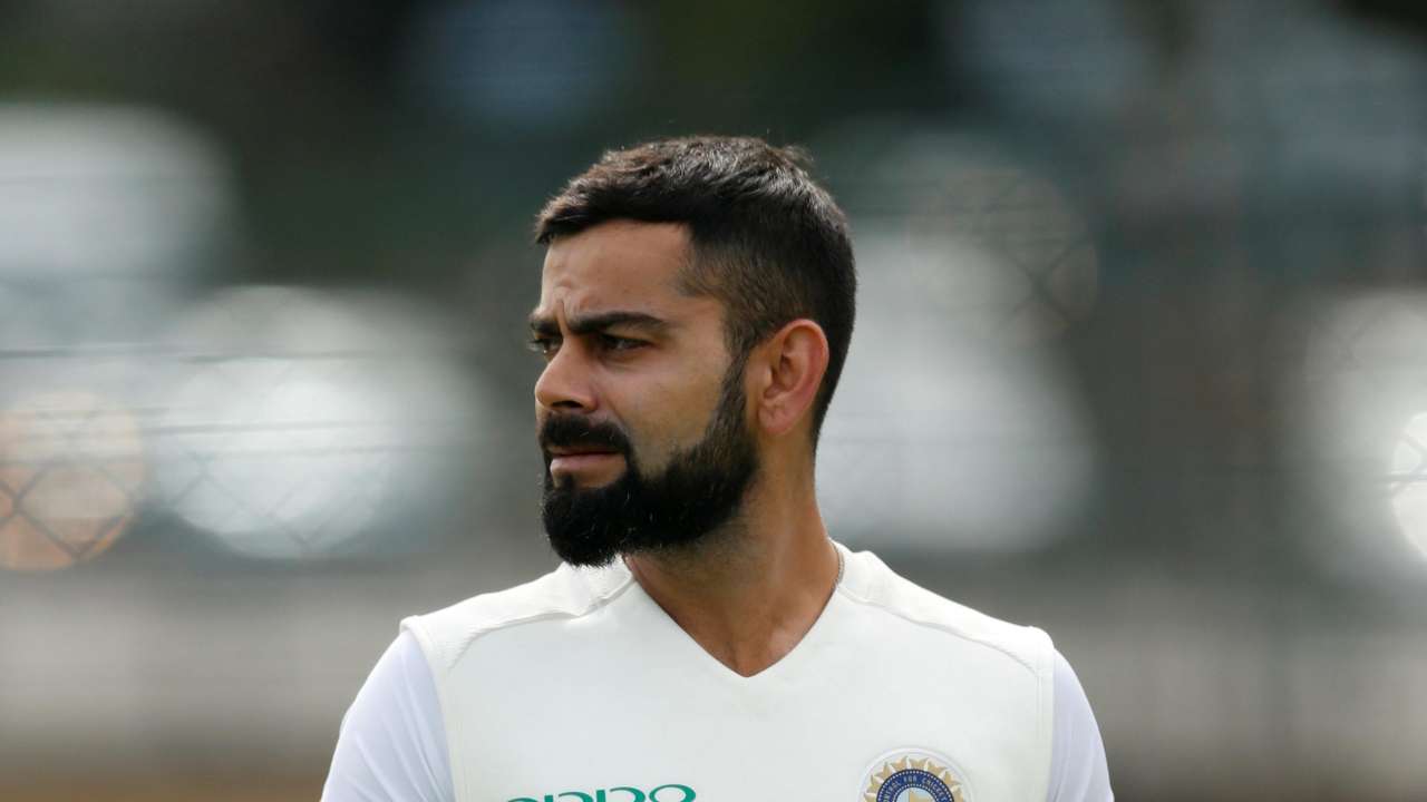 Kohli arrives at training
