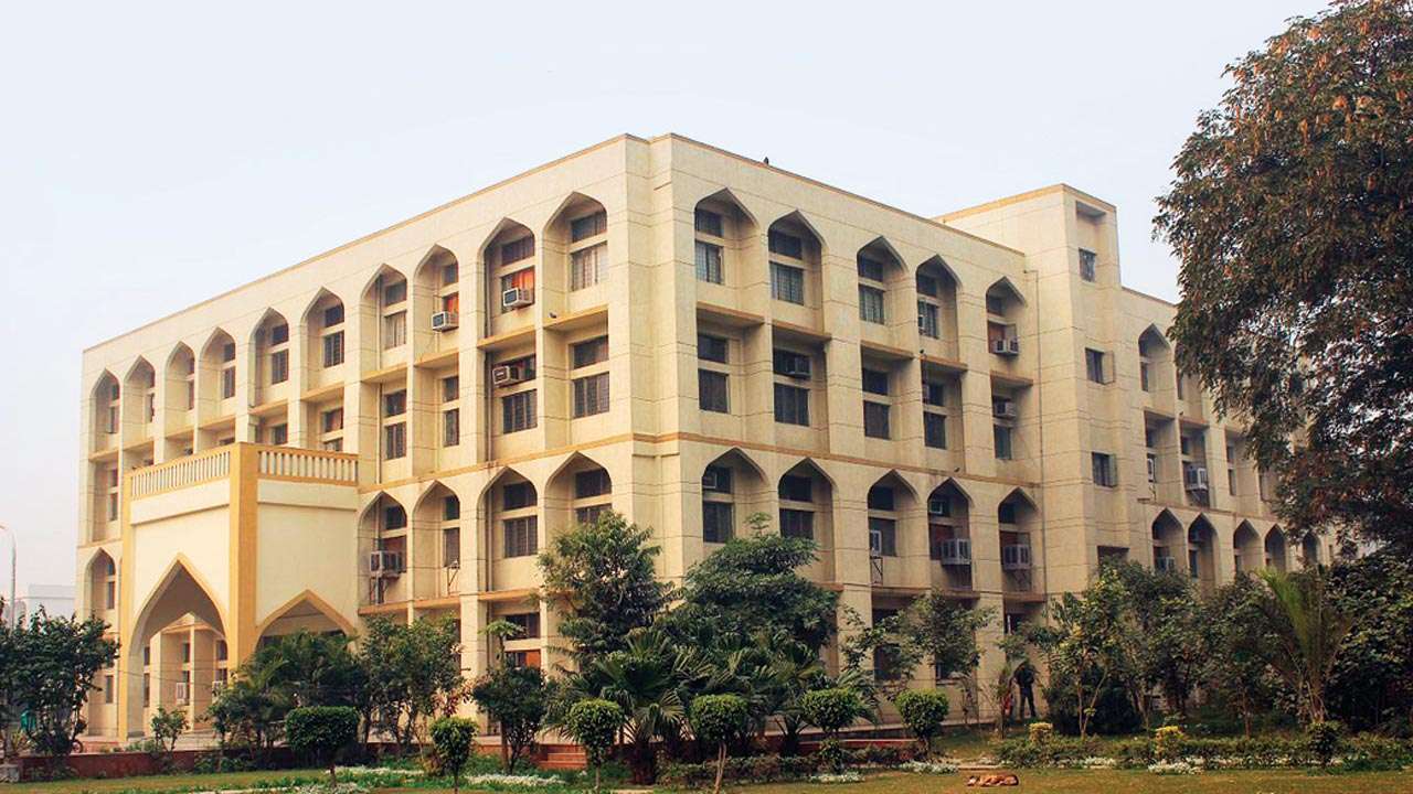 Jamia Millia Islamia, Central university