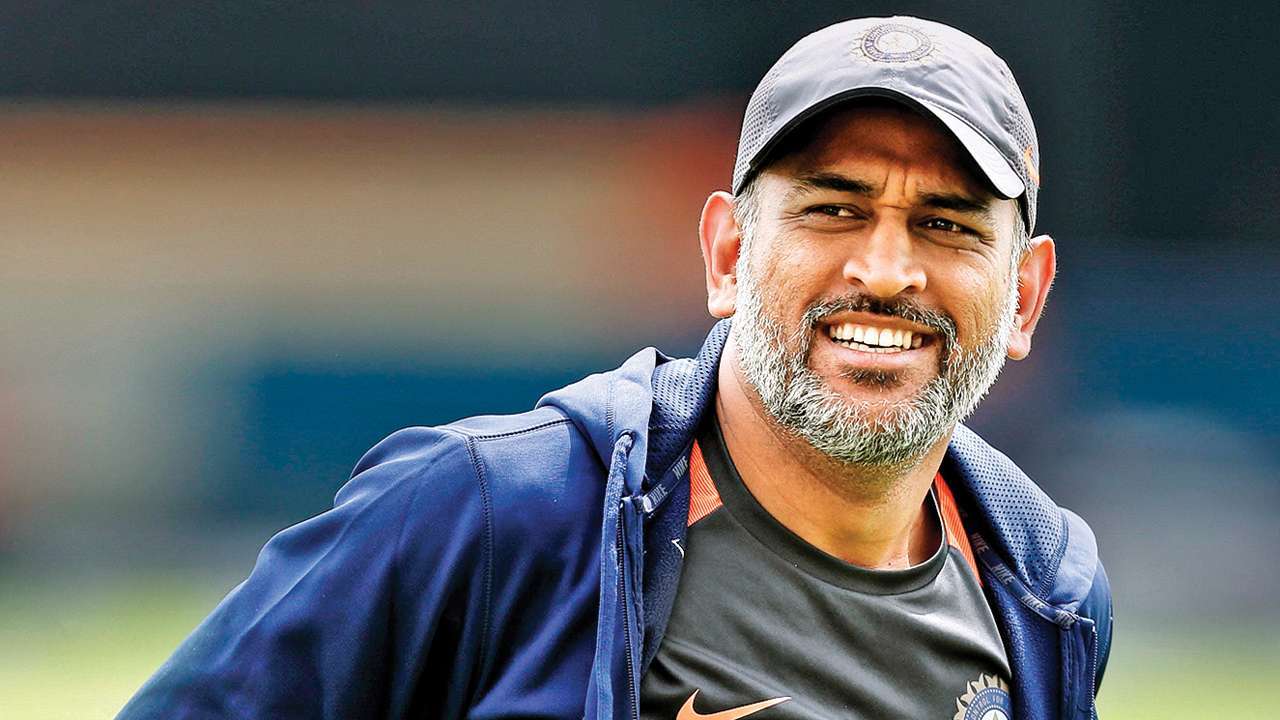 MS Dhoni reveals the reason why he never answers phone calls