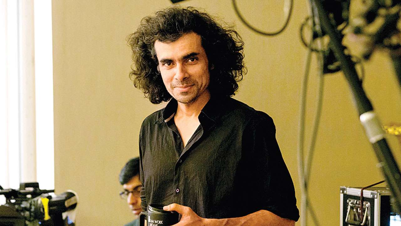 Imtiaz Ali Signs A Mega Deal For His Upcoming Movies But Hasn T Cast Anyone For His Next Film He has a huge fan following, and his fans want to remain updated about the latest happening in life of imtiaz ali. imtiaz ali signs a mega deal for his