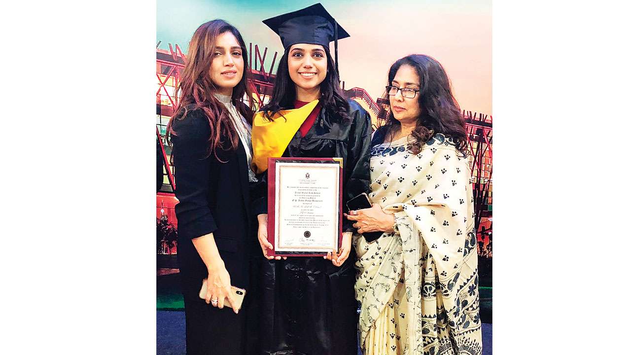 Bhumi Pednekar S Sweet Gesture For Her Sister Gives A Surprise Visit For Her Convocation Bhumi pednekar at the screening of film malaal at yashraj studios in andheri on 3rd july 2019. bhumi pednekar s sweet gesture for her