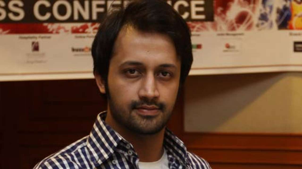 Atif Aslam fans irked after he sings Indian song at Pak Independence Day  parade, question his patriotism