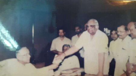 Somnath Chatterjee's important meetings used to take place in his chamber in the house
