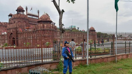 36 women personnel of the Delhi Police Special Weapons And Tactics (SWAT) unit to guard the Red Fort