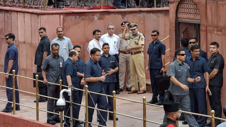 Security personnel keep vigil at Red Fort