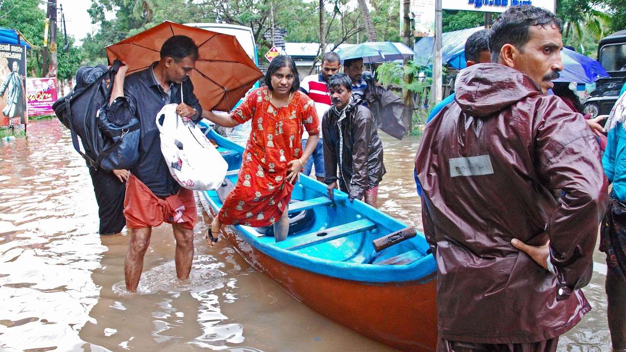 Kerala Floods: Death Toll Rises To 94, PM Modi To Visit Today To Take ...