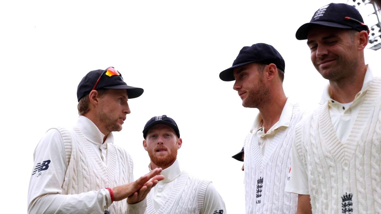 England win toss, opt to field